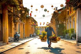 hoi an central market street photo